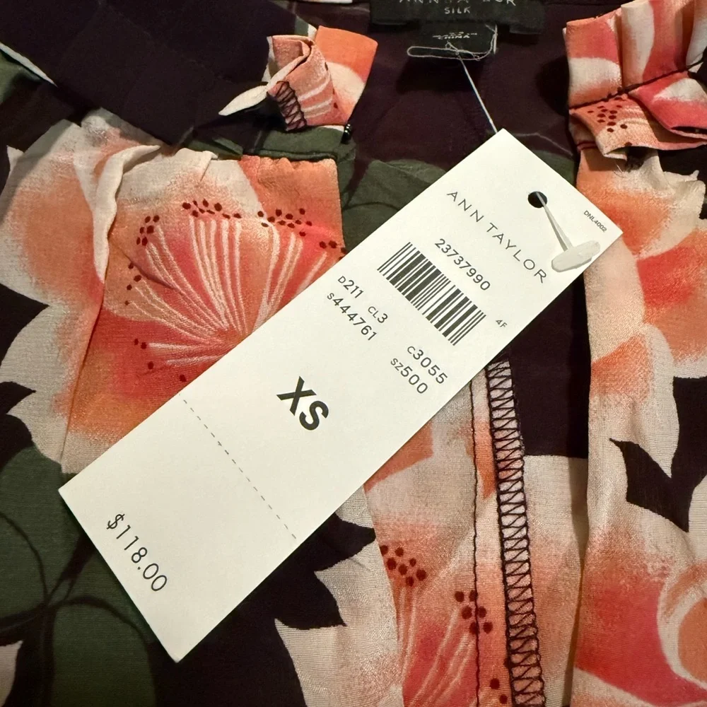 Ann Taylor Butterfly Floral 100% Silk Ruffle Split Neck Blouse Long Sleeve XS - Picture 3 of 13